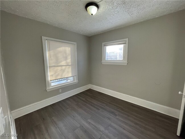 property at 866 Beardsley St