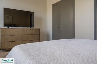 1415 N Main Ave, Unit 1353 in San Antonio, TX - Building Photo - Building Photo