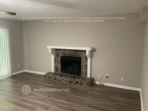 2413 Leslie Brook Dr in Decatur, GA - Building Photo - Building Photo