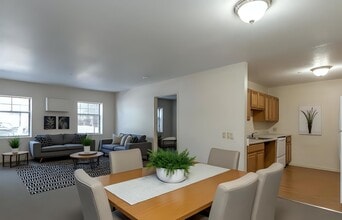 Renaissance Plaza in Bridgeport, CT - Foto de edificio - Floor Plan