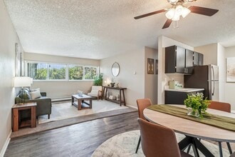 The Montecito Apartments in Colorado Springs, CO - Foto de edificio - Building Photo