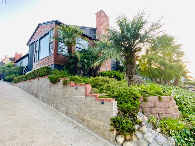 3411 Zola St in San Diego, CA - Foto de edificio