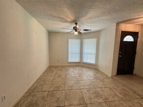 3306 Kempwood Dr in Sugar Land, TX - Building Photo - Building Photo