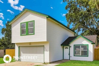 8144 Colonnade Ct W in Jacksonville, FL - Building Photo - Building Photo