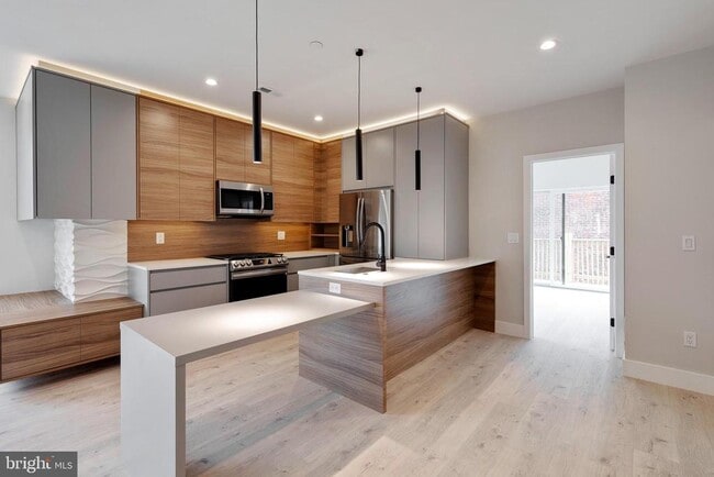 property at 1601 S 22nd St