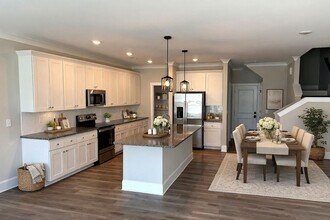 137 Carriage Club Dr in Mooresville, NC - Building Photo - Building Photo