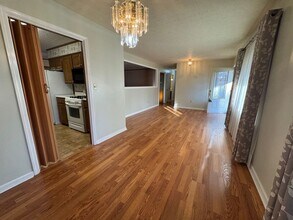 1616 Cave Mill Rd in Bowling Green, KY - Building Photo - Building Photo