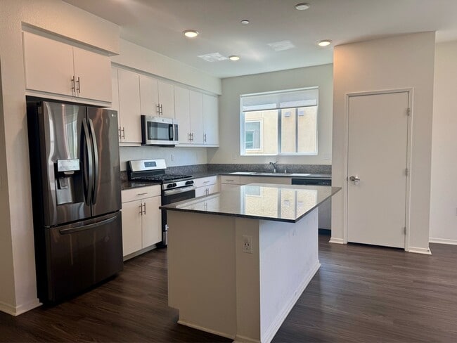 property at 5208 Surfwalk Wy