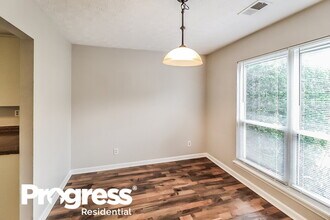 2468 Mistletoe Ln SW in Snellville, GA - Building Photo - Building Photo