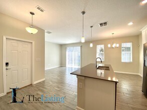 1304 Shinnecock Hills Dr in Davenport, FL - Building Photo - Building Photo