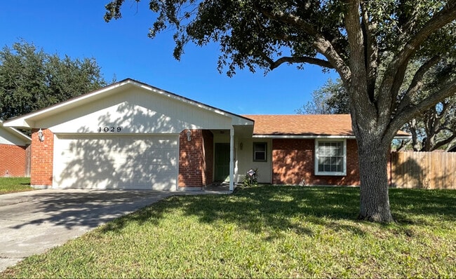 property at 1029 E Williamson Ave