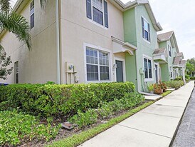 3618 Pine Oak Cir in Ft. Myers, FL - Building Photo