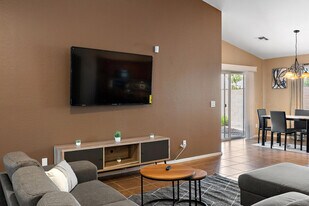 2949 E Crescent Way in Gilbert, AZ - Building Photo