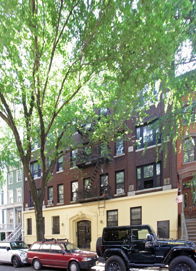 45 S. Elliot Place in Brooklyn, NY - Foto de edificio - Building Photo