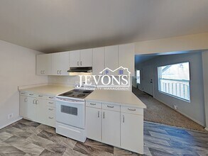 10061 S Naches Rd in Naches, WA - Building Photo - Building Photo