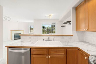 7301 5th Ave NE in Seattle, WA - Building Photo - Building Photo