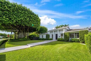 4380 Lake Rd in Miami, FL - Building Photo