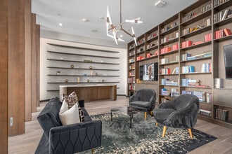 Drewery Place in Houston, TX - Building Photo - Interior Photo