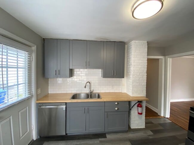 108-110 Kilbourne Rd in Columbia, SC - Building Photo - Building Photo