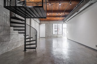 WM Lofts in Los Angeles, CA - Building Photo - Interior Photo