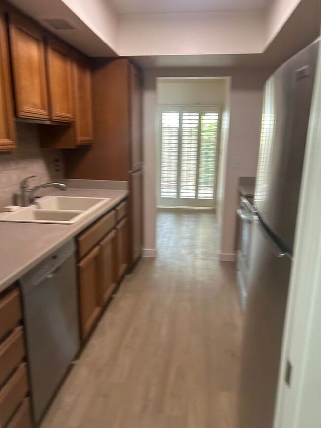 1136 E Villa Rita Dr in Phoenix, AZ - Foto de edificio - Building Photo