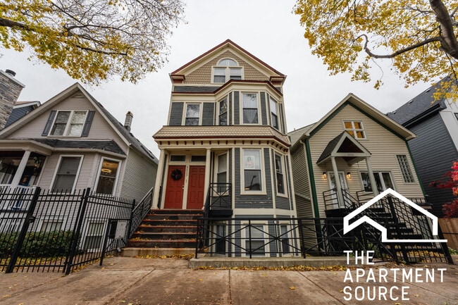 3023 N Oakley Ave, Unit #2