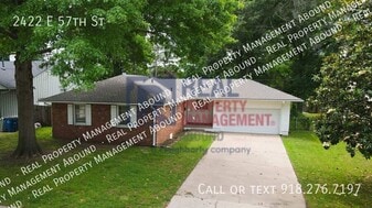 2422 E 57th St in Tulsa, OK - Building Photo