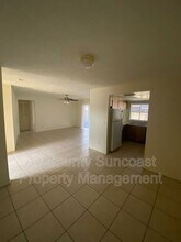 2578 Surrey Dr in Palm Harbor, FL - Building Photo - Building Photo