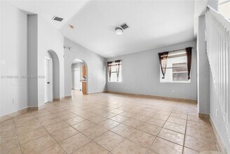 2302 NE 37th Terrace in Homestead, FL - Building Photo - Building Photo