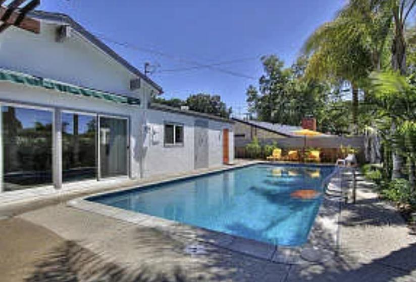 345 N Ontare Rd in Santa Barbara, CA - Building Photo