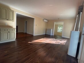 31380 Lahser Rd in Beverly Hills, MI - Building Photo - Building Photo