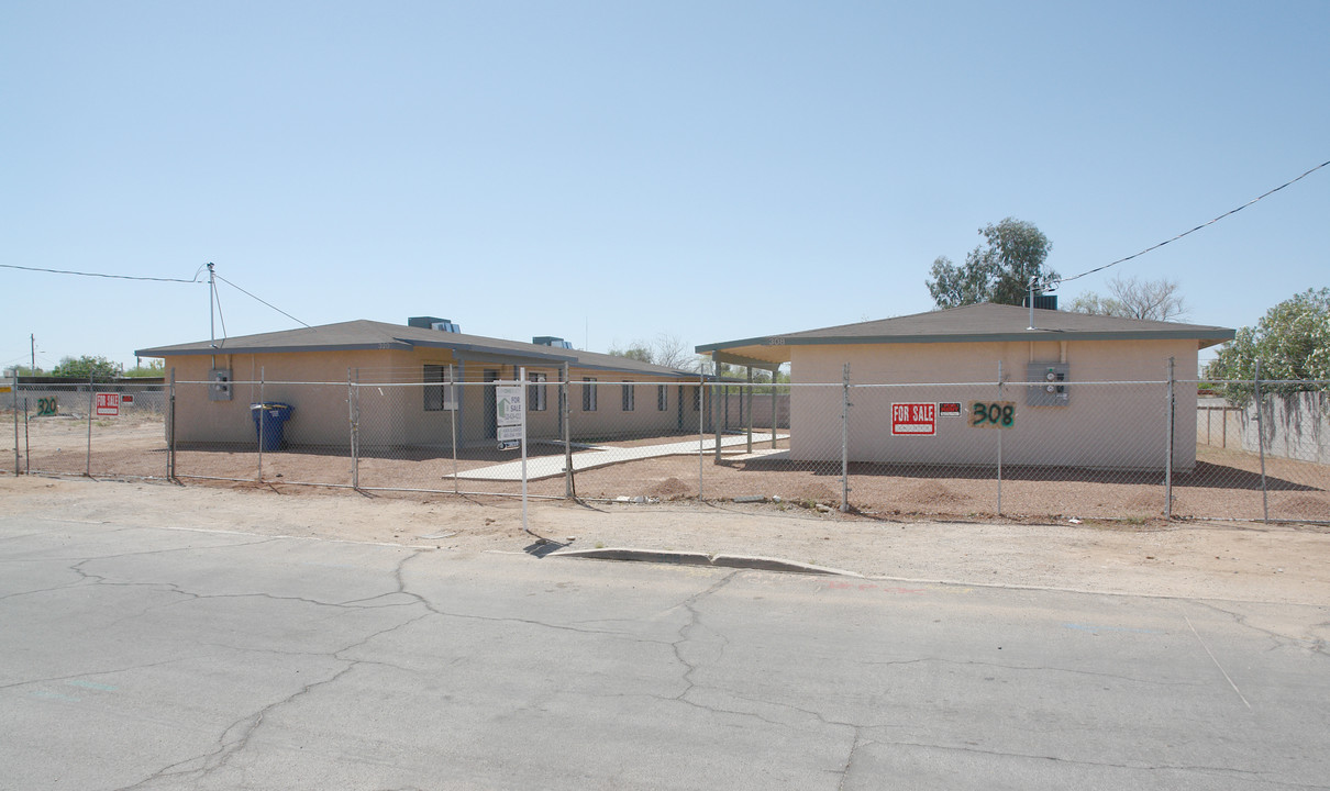 308-320 E Blacklidge Dr in Tucson, AZ - Building Photo