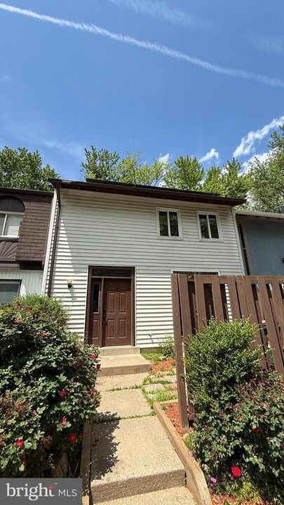 12770 Dulcinea Pl in Woodbridge, VA - Building Photo