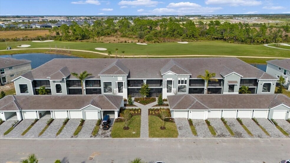 12440 Wellen Golf St, Unit 203 in Venice, FL - Building Photo