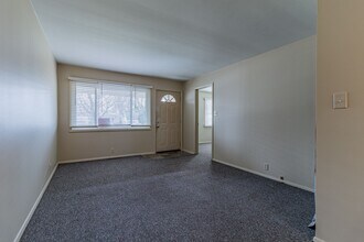 508 N Garfield Ave in Champaign, IL - Building Photo - Building Photo