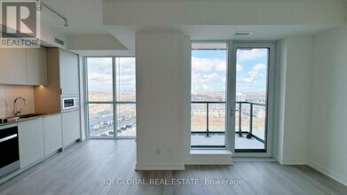 3071 Trafalgar Rd in Oakville, ON - Building Photo - Building Photo