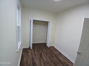 91 Park Ave in Cohoes, NY - Building Photo - Building Photo