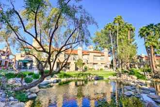 10017 E Mountain View Rd in Scottsdale, AZ - Foto de edificio - Building Photo