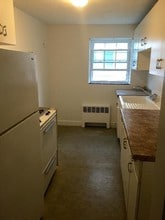 8 Menotomy Rd, Unit 2 in Arlington, MA - Building Photo - Building Photo