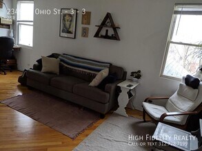 2349 W Ohio St in Chicago, IL - Building Photo - Building Photo