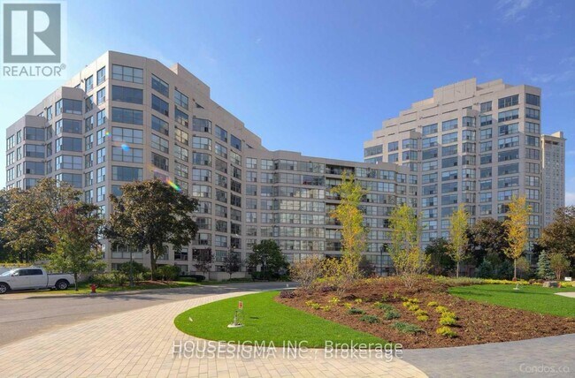 property at 2067-2067 Lake Shore Blvd W