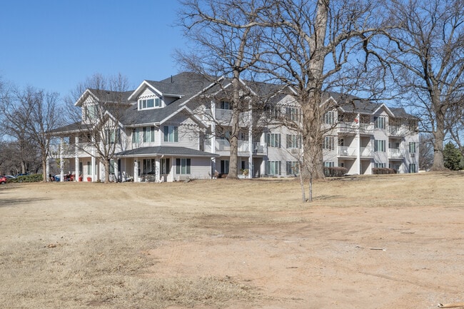 Asher Point Independent Living of Tulsa in Tulsa, OK - Building Photo - Building Photo