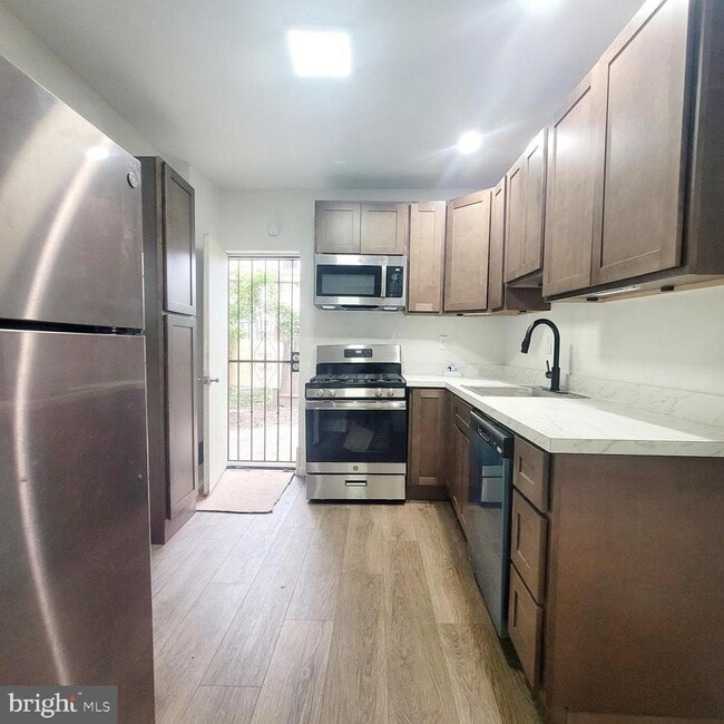 property at 1854 N Judson St