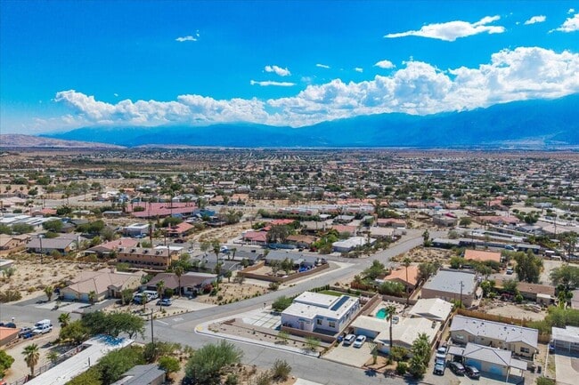 11635 Upland Way in Desert Hot Springs, CA - Building Photo - Building Photo