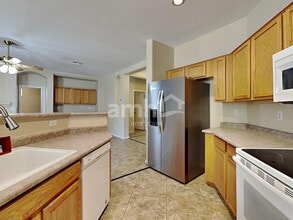 16237 W Marconi Ave in Surprise, AZ - Foto de edificio - Building Photo