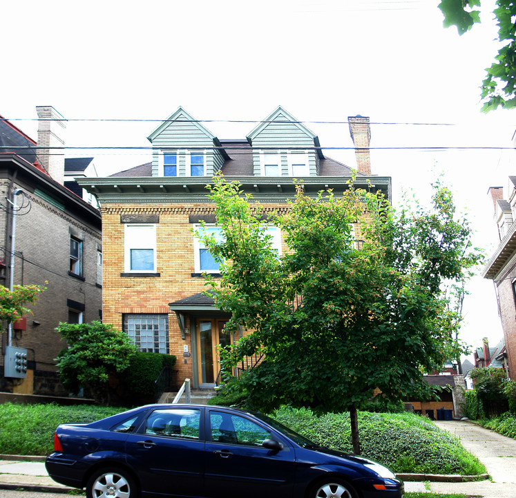 229 S Fairmount St in Pittsburgh, PA - Foto de edificio