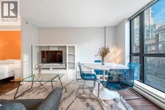 1295 Richards St in Vancouver, BC - Building Photo - Building Photo