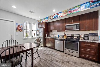 1720 Arlington St in Philadelphia, PA - Building Photo - Building Photo