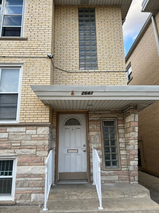 2647 W 71st St in Chicago, IL - Building Photo - Building Photo