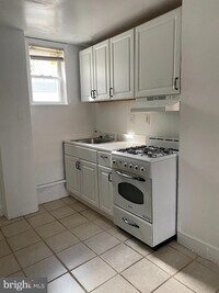 918 S 12th St - 10